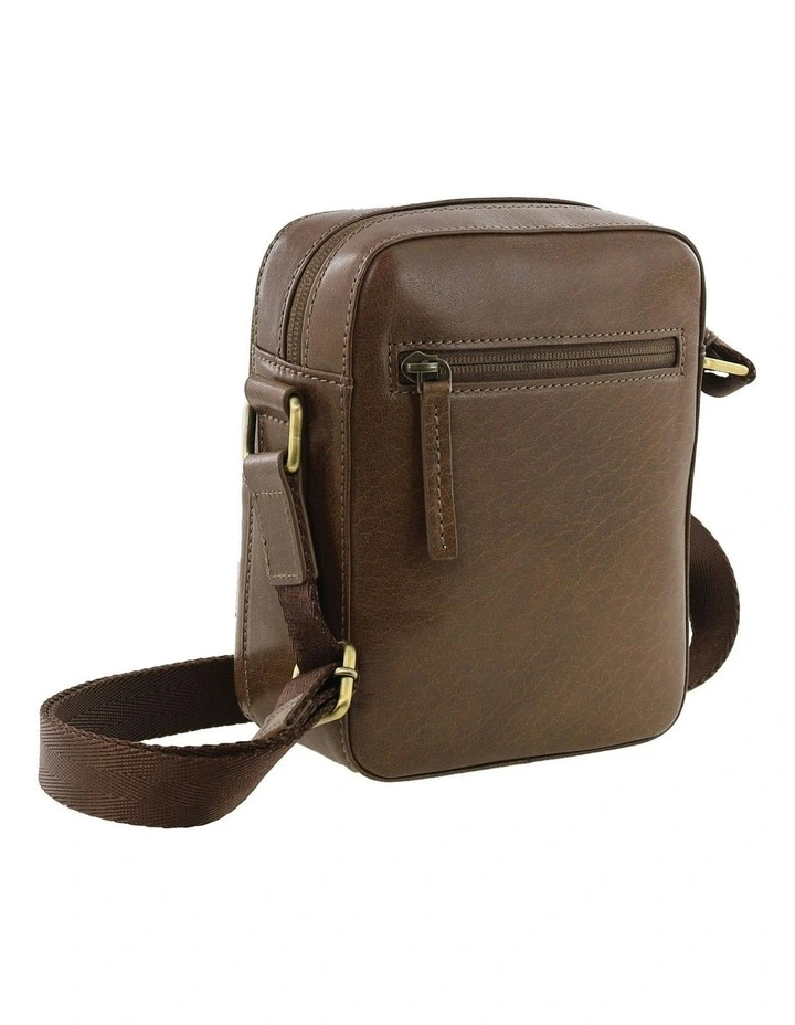 Leather Classic Crossbody Bag in Oak image 5