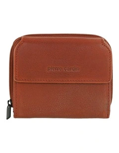 Leather Small Bi-Fold Flap Wallet in Oak