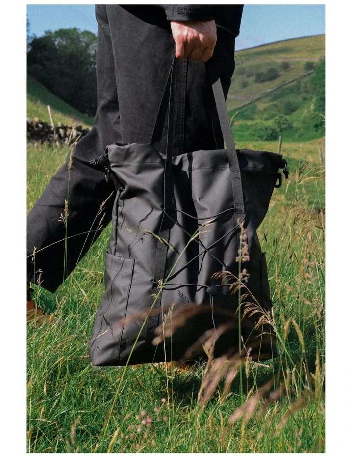 Carston Tote Bag 13L in Black image 2
