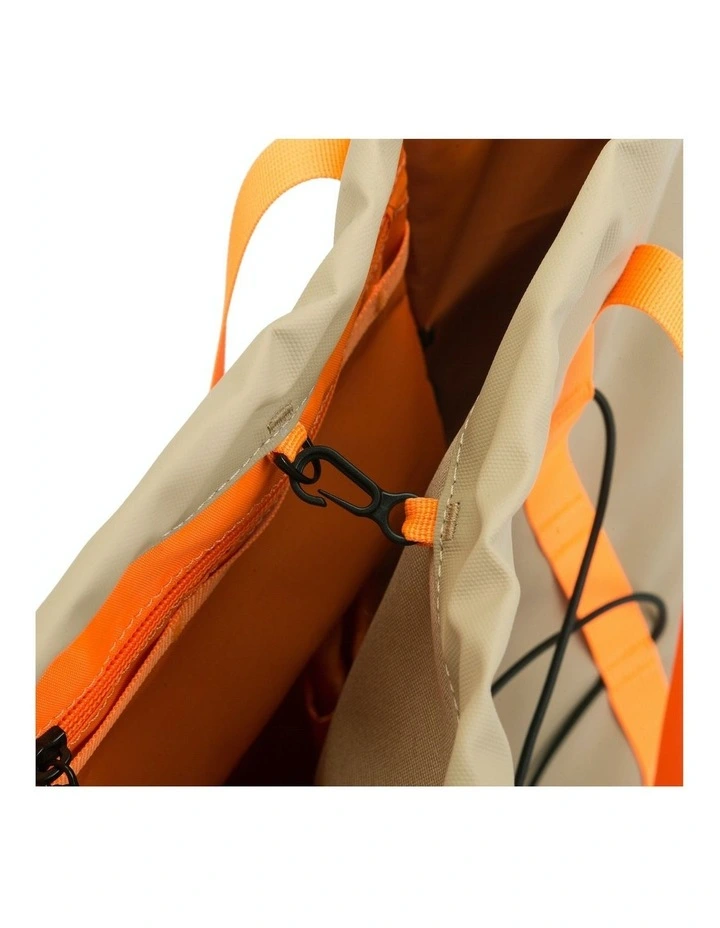 Carston Tote Bag 13L in Sand image 4