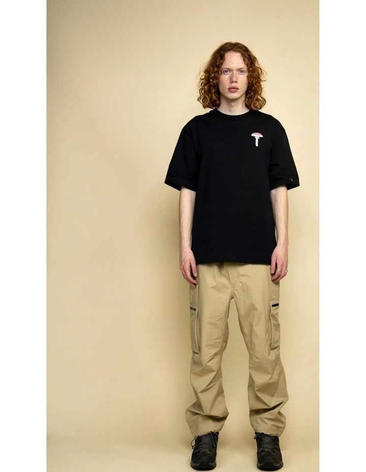 Rill Spore Print Short Sleeve T-shirt in Black image 4