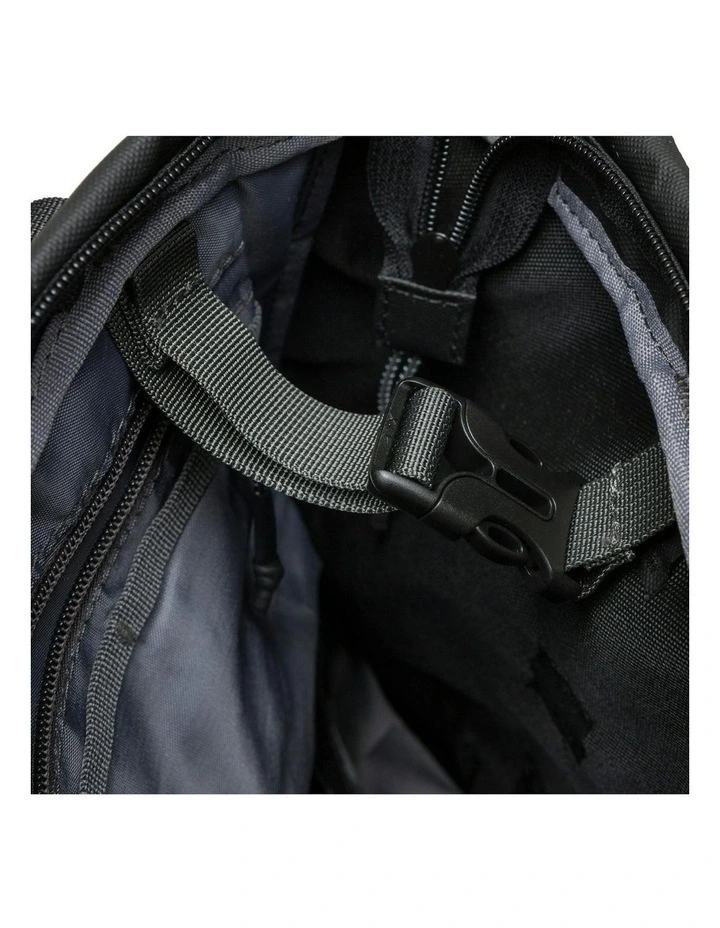 Penniyn Backpack Tote 20L in Black image 5