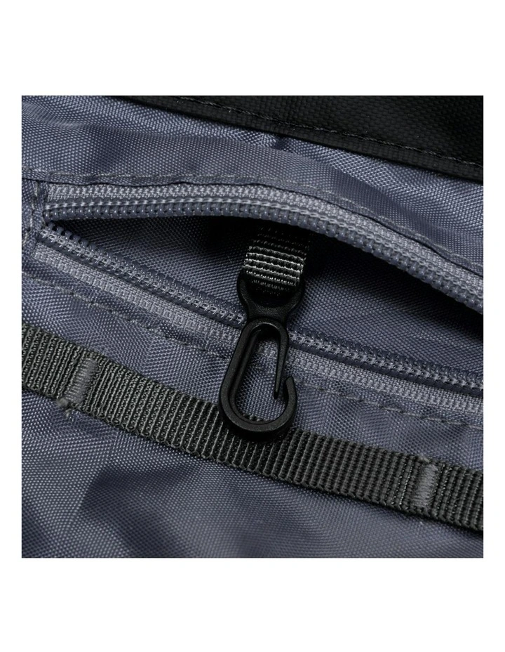 Lammer Tote Bag 18L in Black image 7