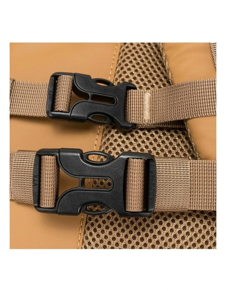 Kiln Hooded Zip Top Backpack 22L in Brown image 5