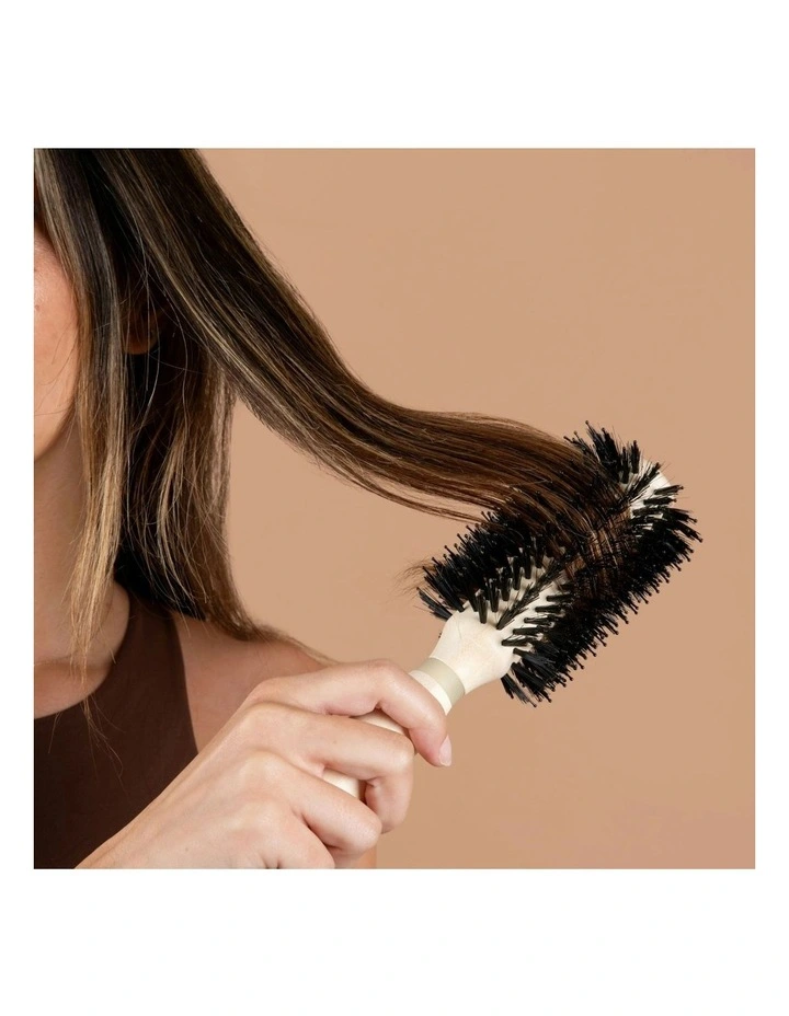 Volumizing Round Brush in Cream image 6