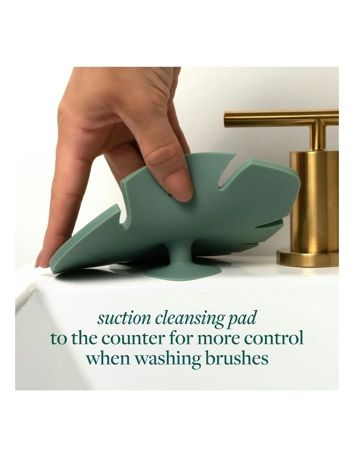 Makeup Brush Cleansing Pad image 3