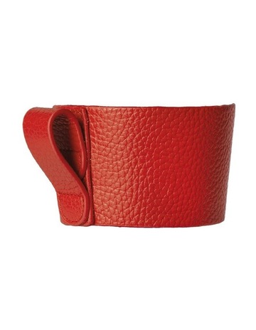 Scarlet colour