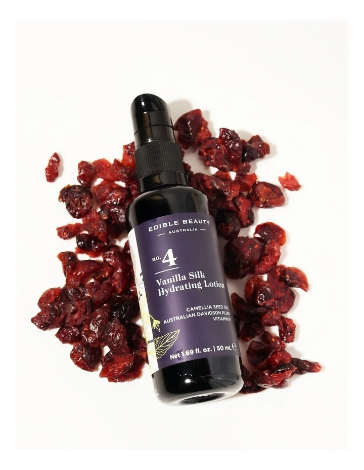 No.4 Vanilla Silk Hydrating Lotion image 4