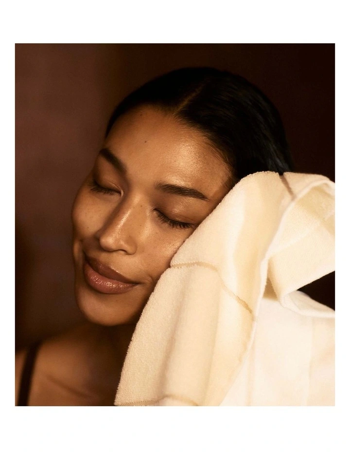 Ultra Face Cleansing Gel image 2