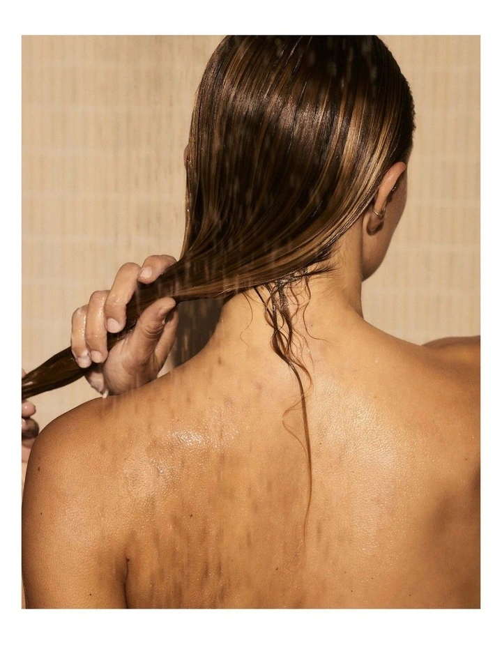 Revitalising Australian Fragonia And Bergamot Deep Conditioner image 2