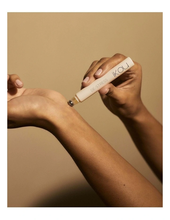 De-Stress Aromatherapy Roll-On image 2