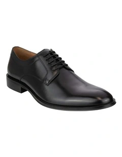 Sentinel Plain Toe Dress Shoe in Black