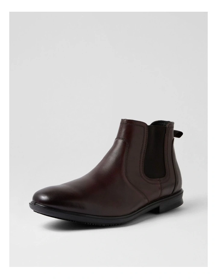 PORTER CHESTNUT LEATHER image 2