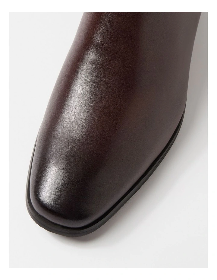 Driscoe Dark Brown Leather Chelsea Boots image 4