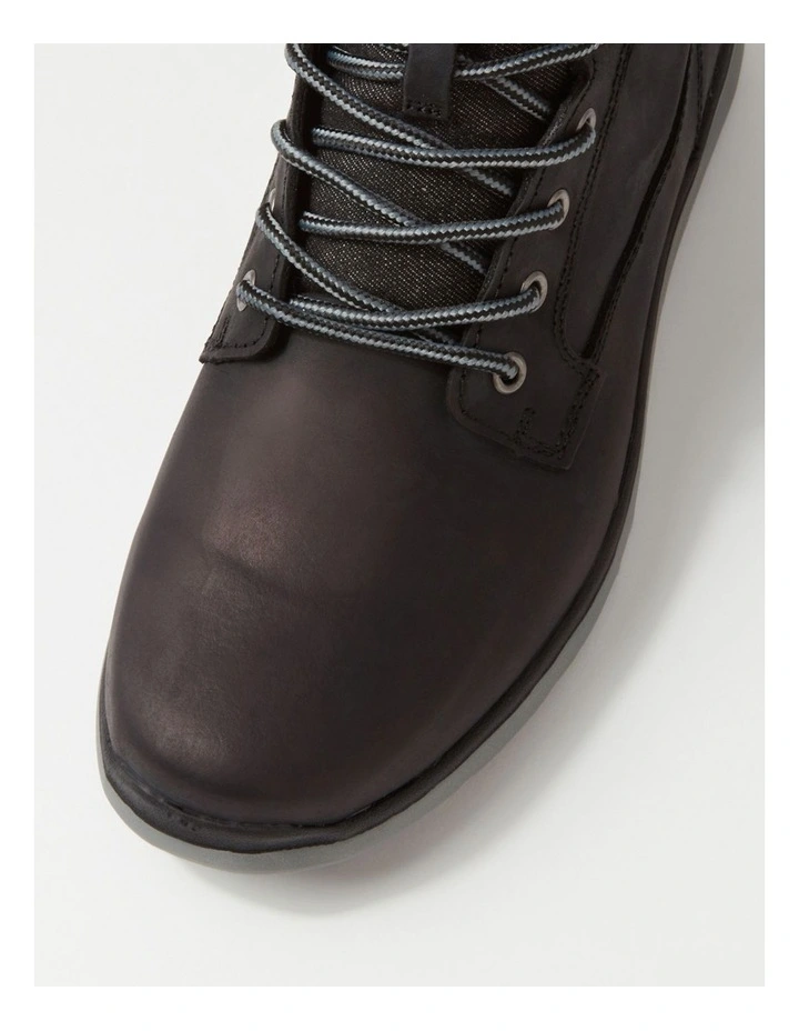 Yrbud Black Crazyhorse Leather Lace Up Boots image 4