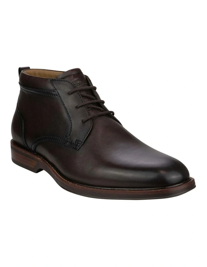 Traveller Chukka Plain Chukka Boot In Brown image 1