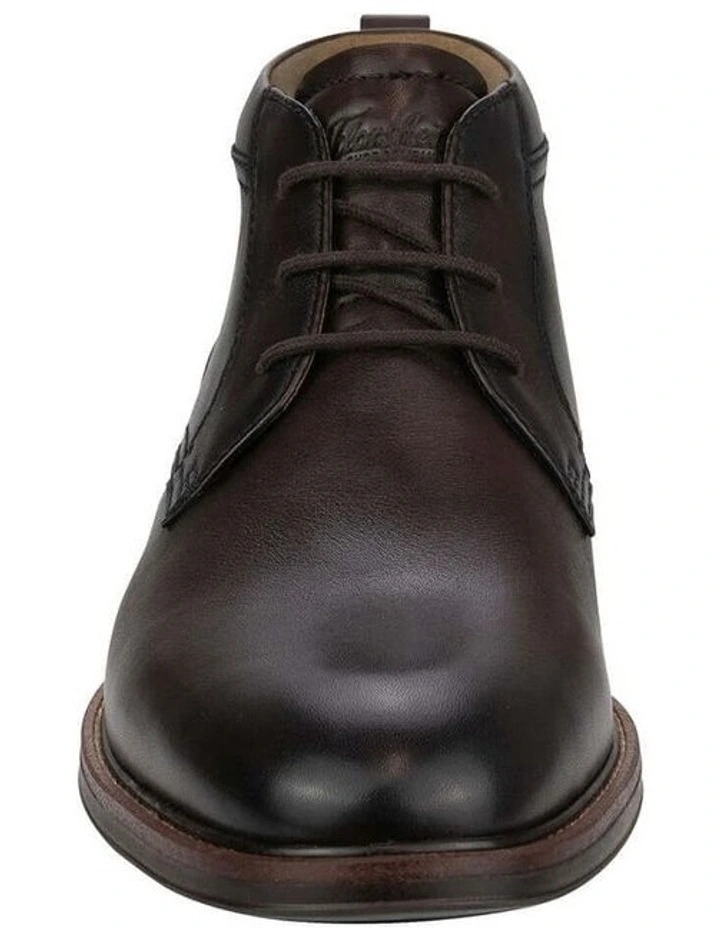 Traveller Chukka Plain Chukka Boot In Brown image 2