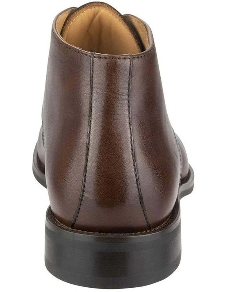 Chadwick Chukka Plain Toe Chukka Boot In Brown image 4