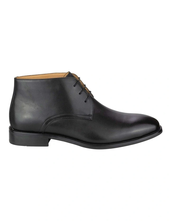 Chadwick Chukka Plain Toe Chukka Boot In Black image 3