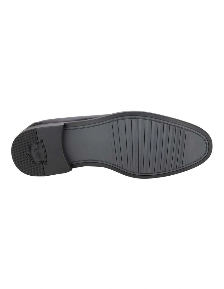 Rucci Penny Slip On In Black image 7
