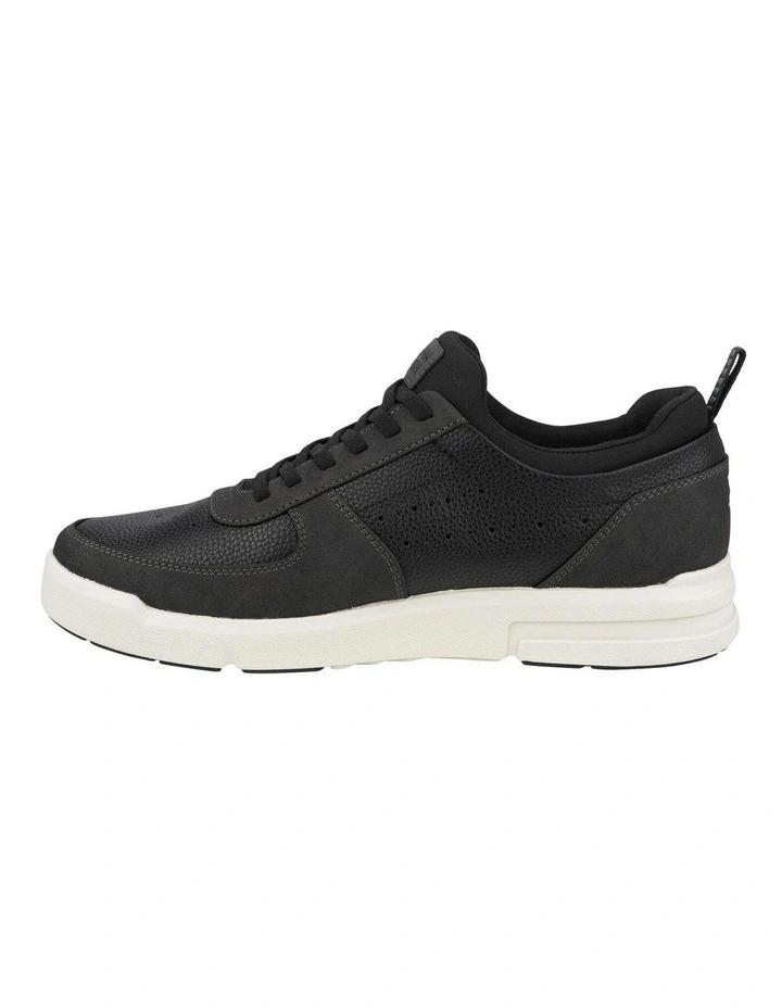 Kore City Rally Sneaker In Black image 5
