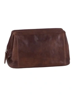 Pierre Cardin Rustic Leather Toiletry Bag in Chocolate