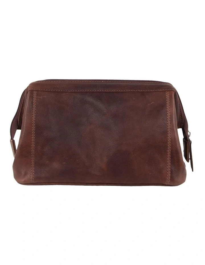 Pierre Cardin Rustic Leather Toiletry Bag in Chocolate image 3
