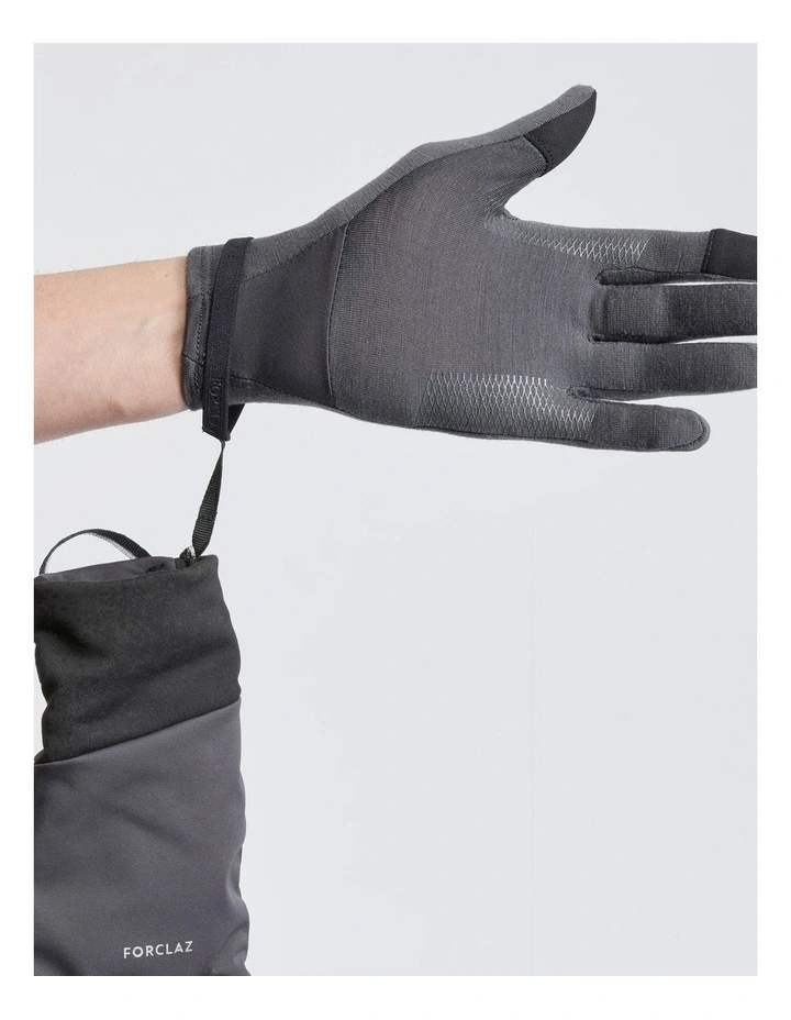 Decathlon | Mountain Trekking Touchscreen Gloves - MT900 image 2