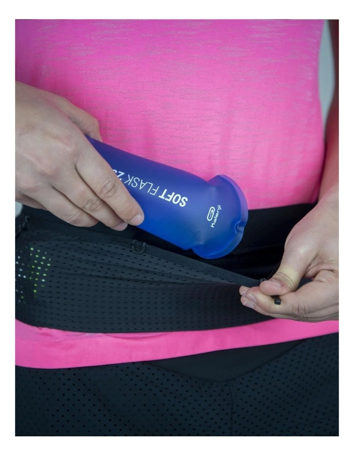 Decathlon - HYDRATION FLASK-CARRYING RUNNING BELT - BLACK image 2