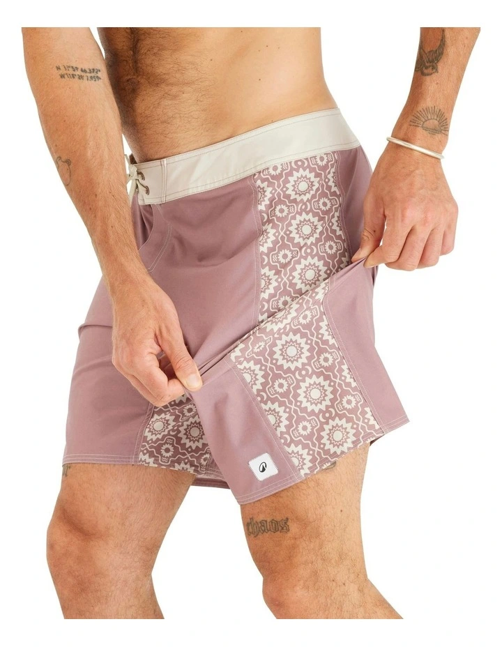 Boardshorts Surf 500 Long 19 Inch Arch Esawira in Taupe/Pink image 3