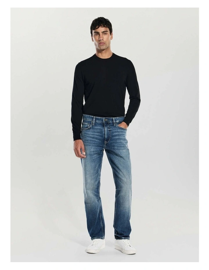 Eco Mid-Rise Owen Jeans in Medium Wash image 2