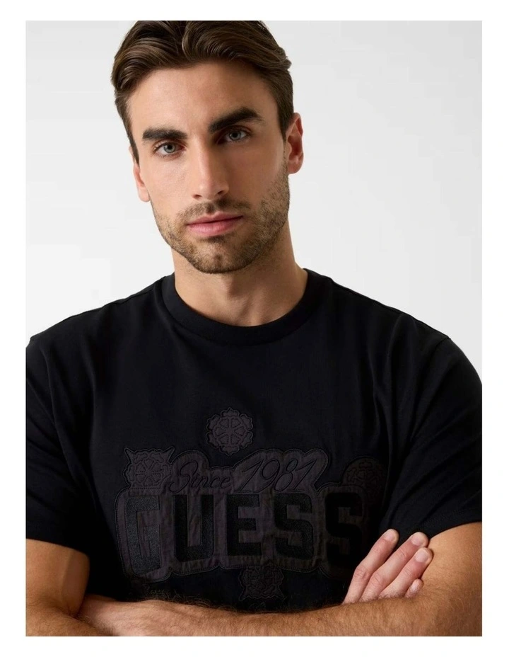 Basic Peony Stitch T-shirt in Black image 3