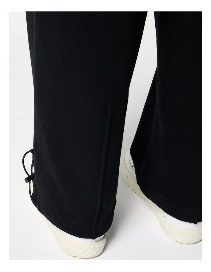 Pleated Sweat Pants image 6