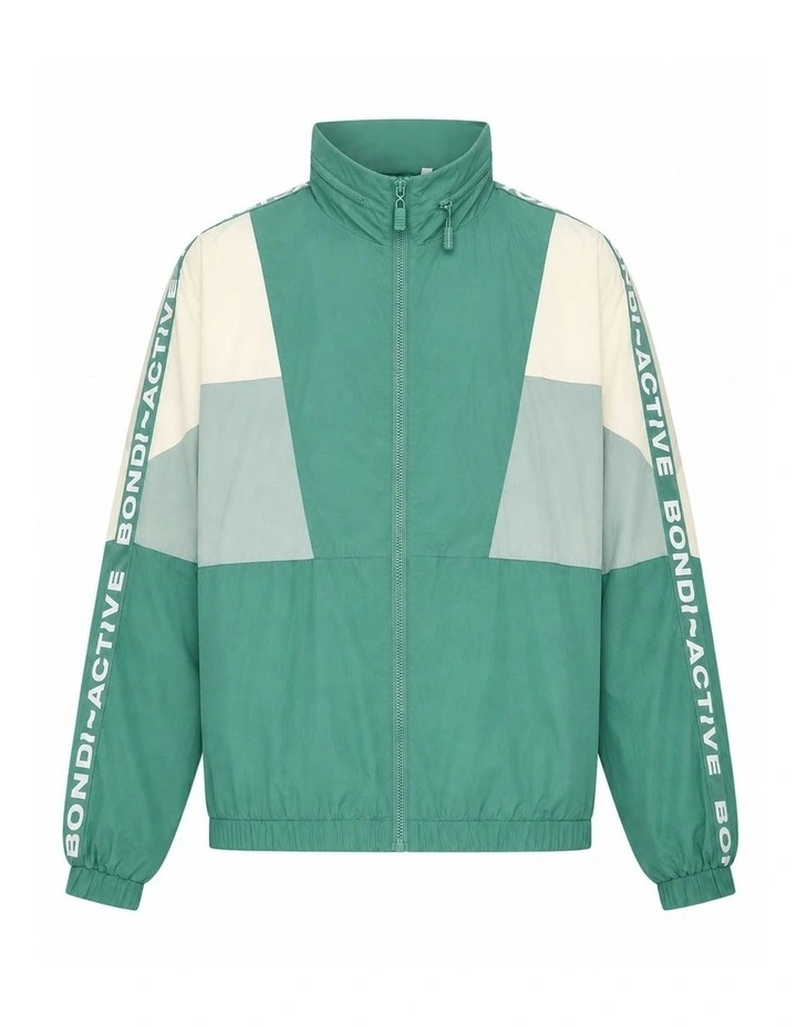 Windbreaker Hoodie in Green Multi image 6