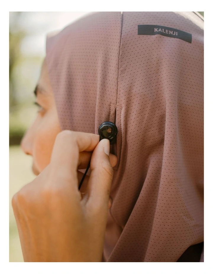 Decathlon | Women's running hijab - Kiprun - Purple image 5
