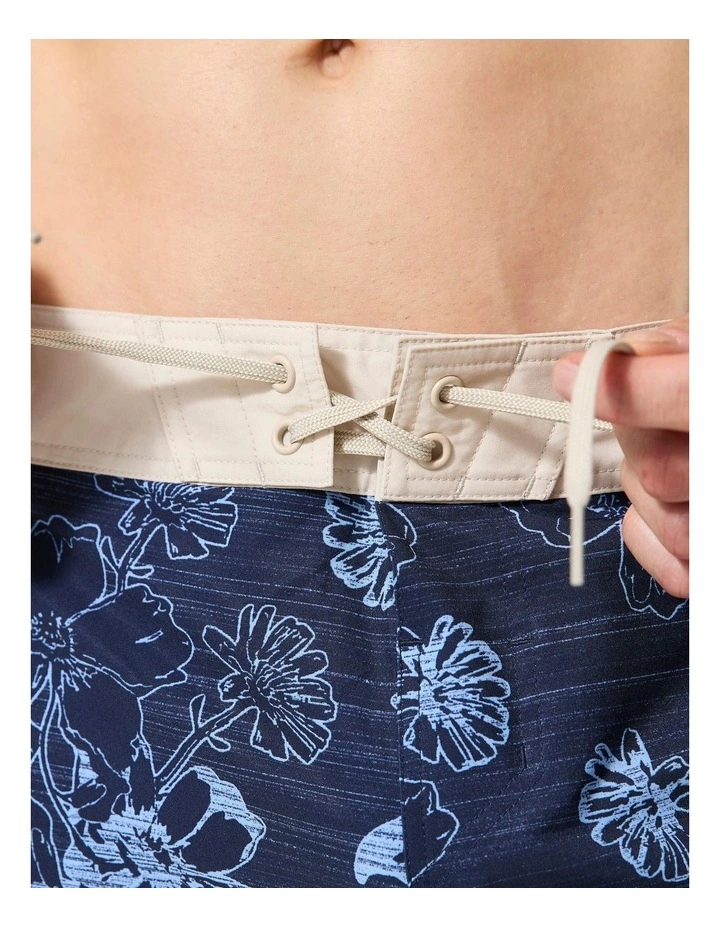 Decathlon | Mens surfing boardshorts long swim shorts 19, 500 Arch lico blue image 5
