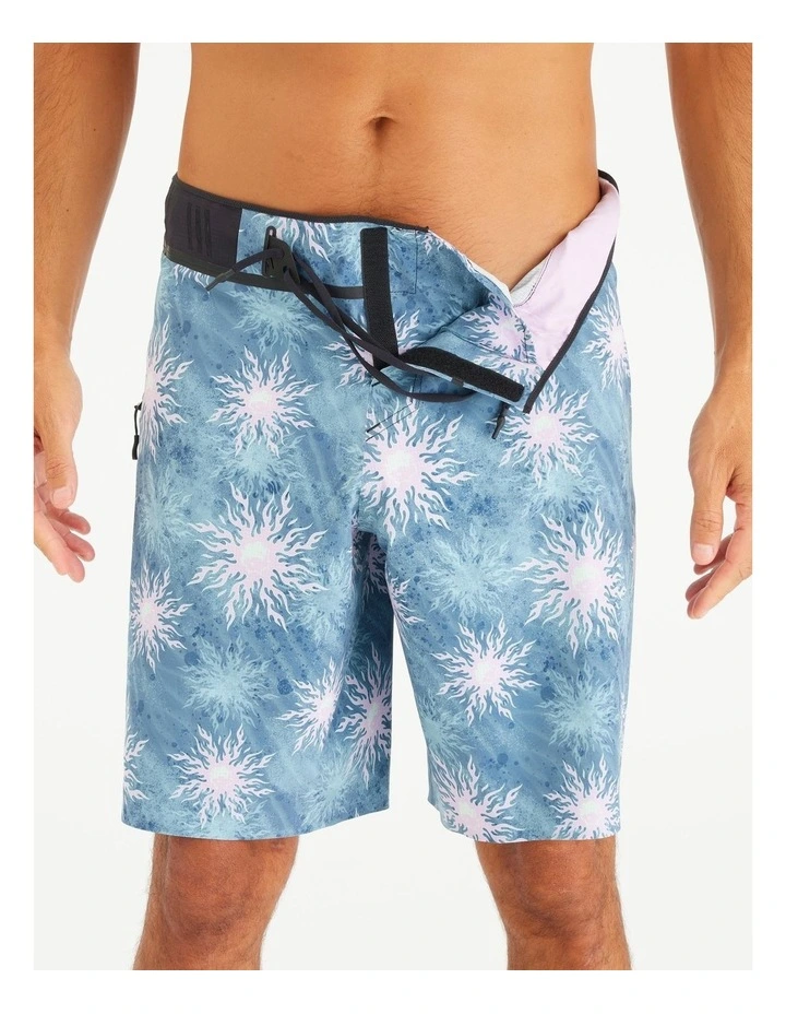 Mens Boardshorts Surf 900 Long 20 - Morpho Yingyang Blue image 5