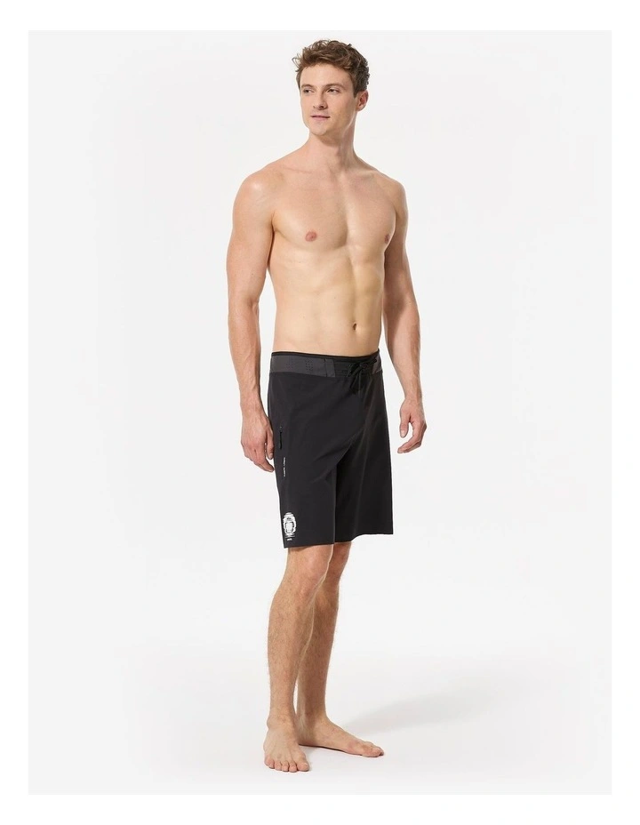 Decathlon | Mens surfing boardshorts long swim shorts 20, 900 Lnr ecl black image 2