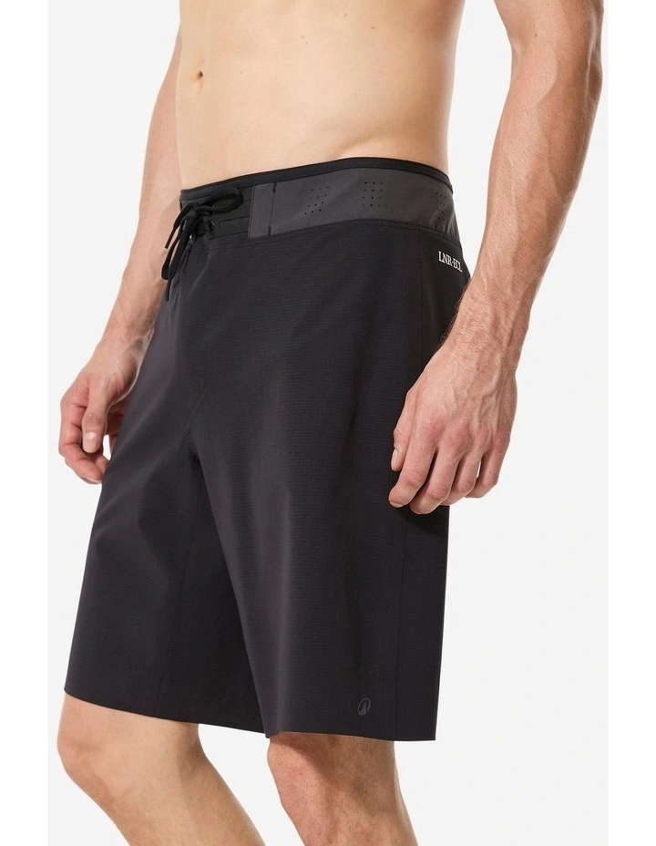 Decathlon | Mens surfing boardshorts long swim shorts 20, 900 Lnr ecl black image 4