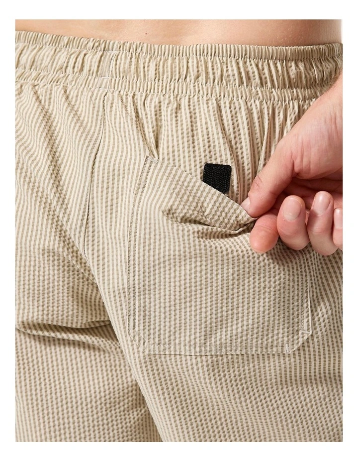 Decathlon | Mens surfing boardshorts short surf shorts 15, 100 Textured khaki image 6