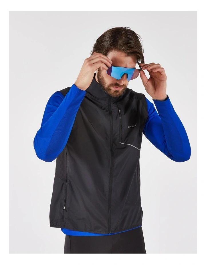 Decathlon | KIPRUN Run 500 Men's Sleeveless Windproof Running Jacket - Black image 4