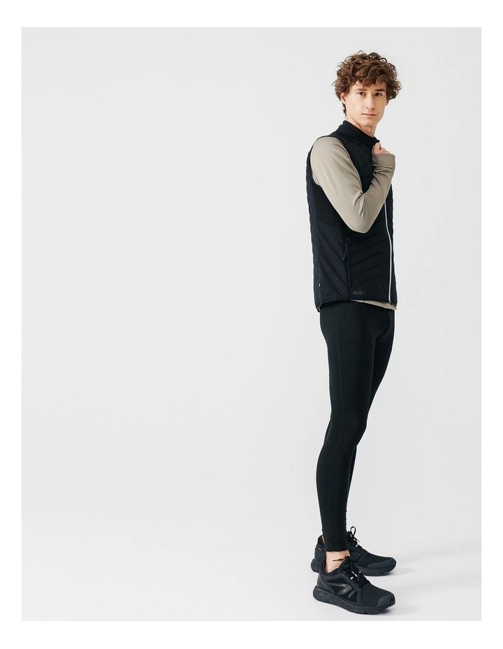 Decathlon | Men's warm sleeveless running jacket - KIPRUN RUN 500 Warm - Black image 3