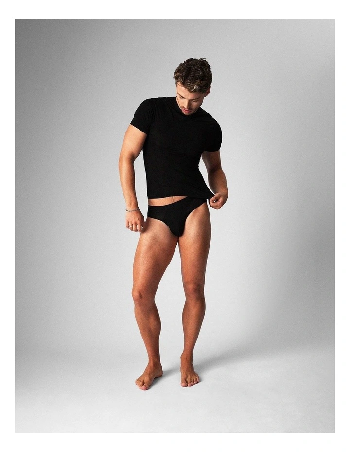 Allure Sheer Cropped Tee in Noir image 5