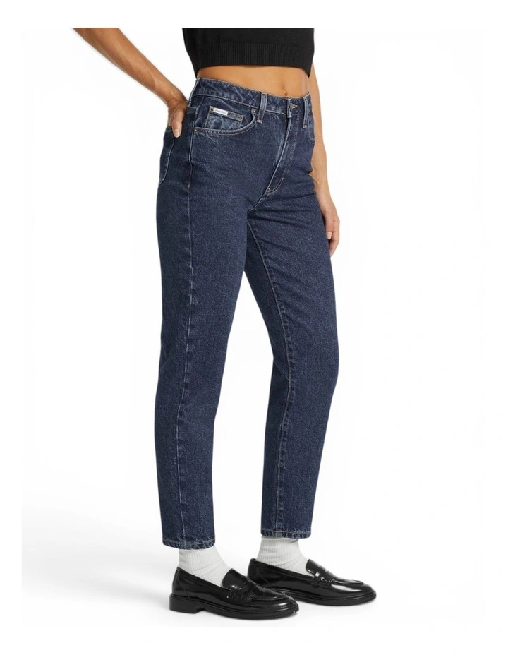 G06 Mom Jeans in Dark Wash image 3