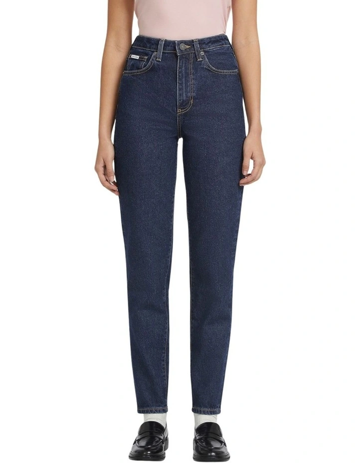 G06 Mom Jeans in Dark Wash image 5