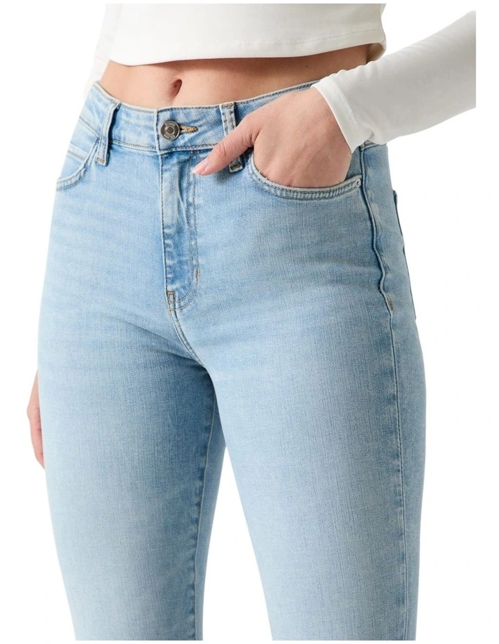 High Rise 1981 Skinny Jeans in Light Wash image 3