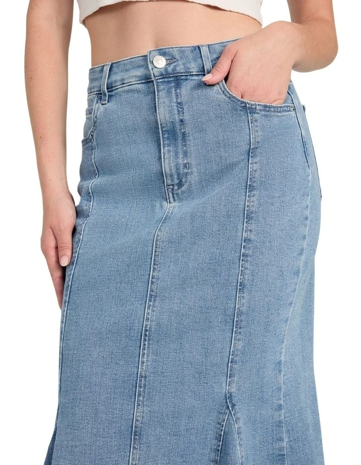 Lia Denim Midi Skirt in Blue image 4