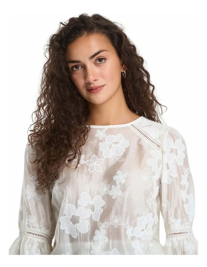 Long Sleeve Brigitte Embro Top in Cream White image 4