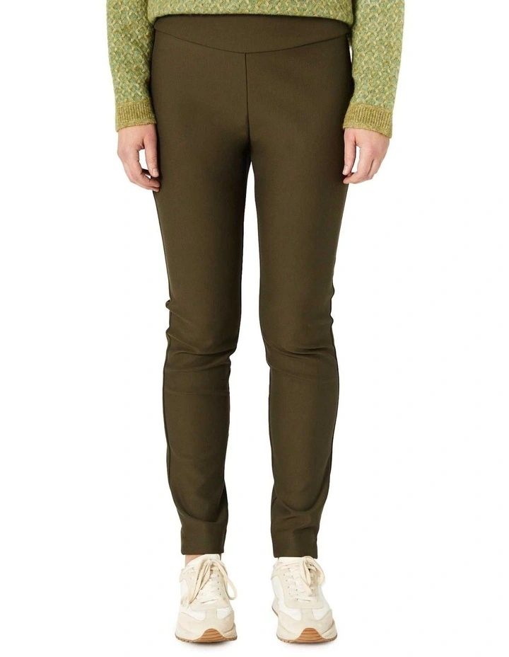 Phillipa Pant image 4