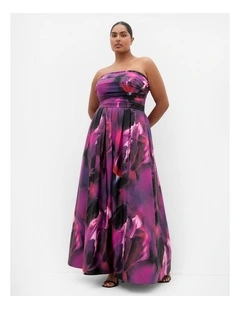 Rosalee Sleeveless Print Maxi Dress in deep plum
